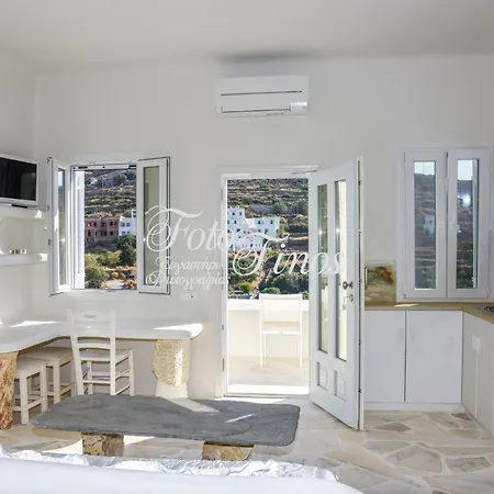 Art Village * Panormos (Tinos)